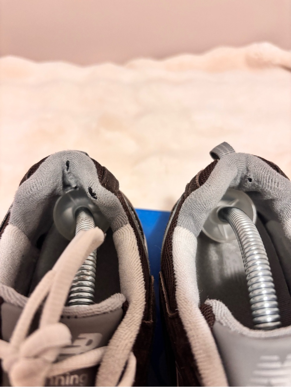 New Balance Brown/Gray/White 580 Men's Sneakers - Picture 6 of 9